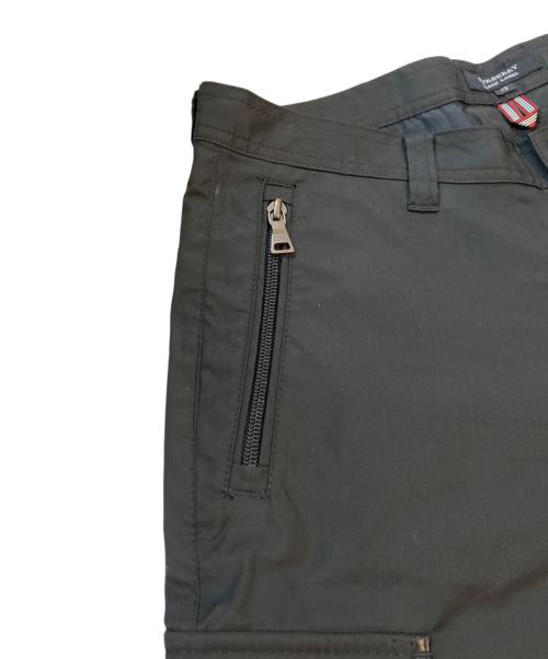 BURBERRY BLACK LABEL（バーバリーブラックレーベル）BURBERRY BLACK LABEL (バーバリーブラックレーベル) ギミックカーゴパンツ BMS37-114-09 ブラック サイズ:73の古着・服飾アイテム