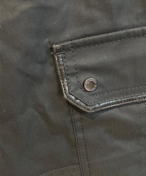 BURBERRY BLACK LABEL（バーバリーブラックレーベル）BURBERRY BLACK LABEL (バーバリーブラックレーベル) ギミックカーゴパンツ BMS37-114-09 ブラック サイズ:73の古着・服飾アイテム