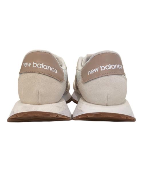 NEW BALANCE（ニューバランス）NEW BALANCE (ニューバランス) スニーカー ベージュ サイズ:23の古着・服飾アイテム