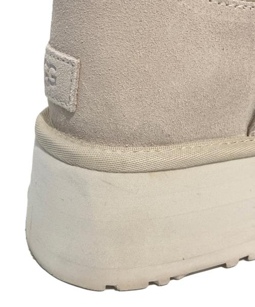 UGG（アグ）UGG (アグ) Classic Mini Dipper Puffer　1158275 ベージュ サイズ:25ｃｍの古着・服飾アイテム