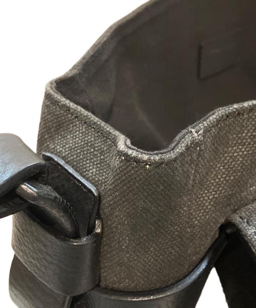 Salvatore Ferragamo（サルヴァトーレ フェラガモ）Salvatore Ferragamo (サルヴァトーレ フェラガモ) レザー切替ショルダーバッグ GO-248960 ブラック サイズ:-の古着・服飾アイテム