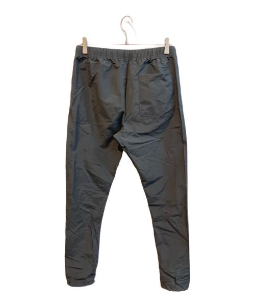 FOG ESSENTIALS（フィアオブゴッド エッセンシャル）FOG ESSENTIALS (フィアオブゴッド エッセンシャル) ナイロンパンツ ブラック サイズ:Sの古着・服飾アイテム