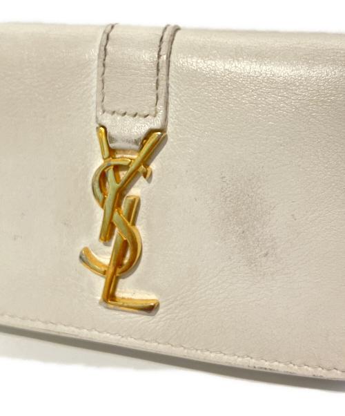 Yves Saint Laurent（イヴサンローラン）Yves Saint Laurent (イヴサンローラン) コンパクトウォレット ホワイトの古着・服飾アイテム