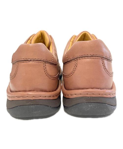CLARKS（クラークス）CLARKS (クラークス) Nature Fix ウォーキングシューズ ブラウン サイズ:27.5の古着・服飾アイテム