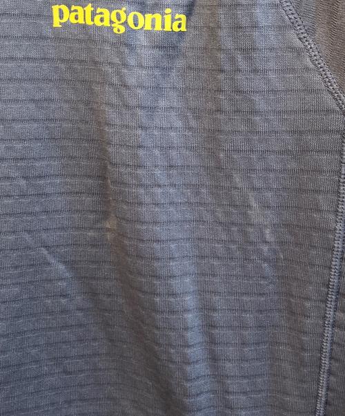 Patagonia（パタゴニア）Patagonia (パタゴニア) R-1 FULL-ZIP JKT ネイビー サイズ:XL 未使用品の古着・服飾アイテム