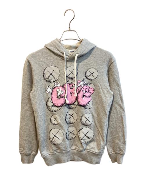 COMME des GARCONS SHIRT（コムデギャルソンシャツ）COMME des GARCONS SHIRT (コムデギャルソンシャツ) KAWS (カウズ) PRINTED HOODIE グレー サイズ:Sの古着・服飾アイテム