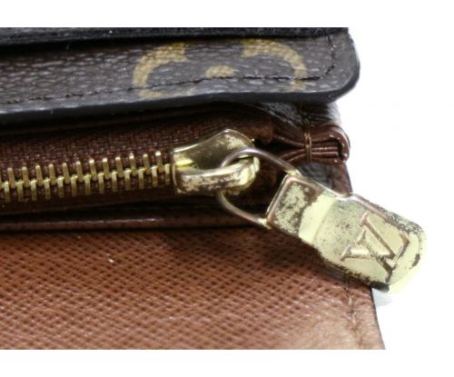 LOUIS VUITTON（ルイ ヴィトン）LOUIS VUITTON (ルイ・ヴィトン) ポルトフォイユ・サラ ブラウン モノグラム M60531 CA2119の古着・服飾アイテム