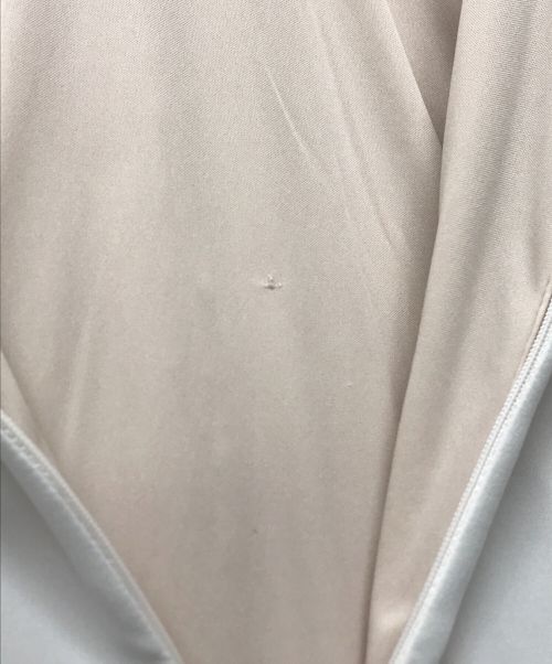 troisiemechaco（トロワズィエムチャコ）troisiemechaco (トロワズィエムチャコ) フロントボタンフレアスリーブワンピース ベージュ サイズ:38の古着・服飾アイテム