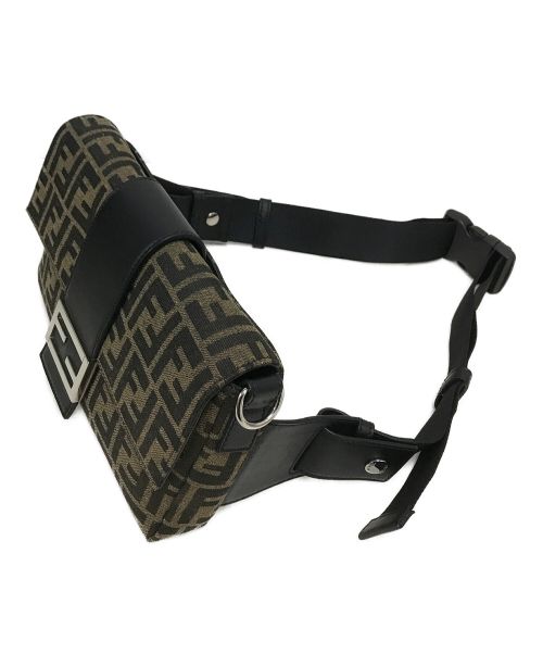 FENDI（フェンディ）FENDI (フェンディ) バゲット スリム 2WAYクラッチバッグ ブラウンの古着・服飾アイテム