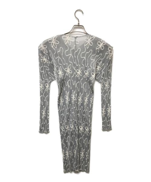 PLEATS PLEASE（プリーツプリーズ）PLEATS PLEASE (プリーツプリーズ) フラワーテープ ロングカーディガン グレー サイズ:3の古着・服飾アイテム
