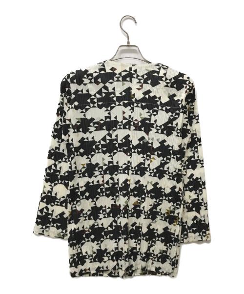 PLEATS PLEASE（プリーツプリーズ）PLEATS PLEASE (プリーツプリーズ) 総柄プリーツジャケット ブラック×ベージュ サイズ:3の古着・服飾アイテム