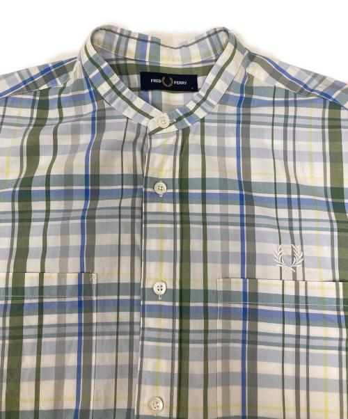 FRED PERRY（フレッドペリー）FRED PERRY (フレッドペリー) 刺繍入りバンドカラーシャツ ブルー サイズ:SIZE Sの古着・服飾アイテム