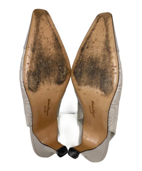 Salvatore Ferragamo（サルヴァトーレ フェラガモ）Salvatore Ferragamo (サルヴァトーレ フェラガモ) ガンチーニヒールミュール グレー サイズ:SIZE 5 1/2の古着・服飾アイテム