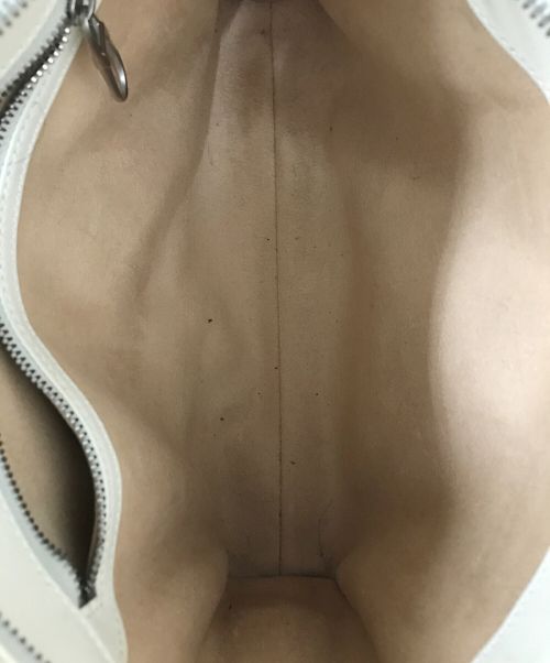 MaxMara（マックスマーラ）MaxMara (マックスマーラ) RENZO PIANO BUILDING WORKSHOP ホイットニー レザーショルダーバッグ ベージュの古着・服飾アイテム