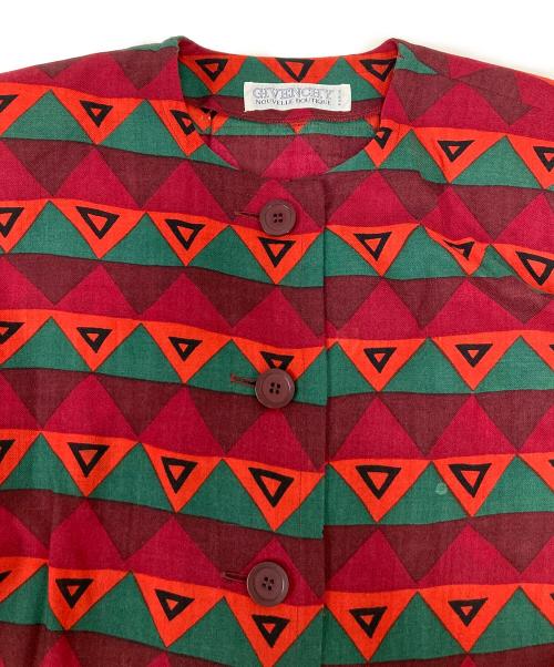 GIVENCHY NOUVELLE BOUTIQUE（ジバンシィ・ヌーベル・ブティック）GIVENCHY NOUVELLE BOUTIQUE (ジバンシィ・ヌーベル・ブティック) 総柄ウールノーカラージャケット レッド サイズ:SIZE 12の古着・服飾アイテム