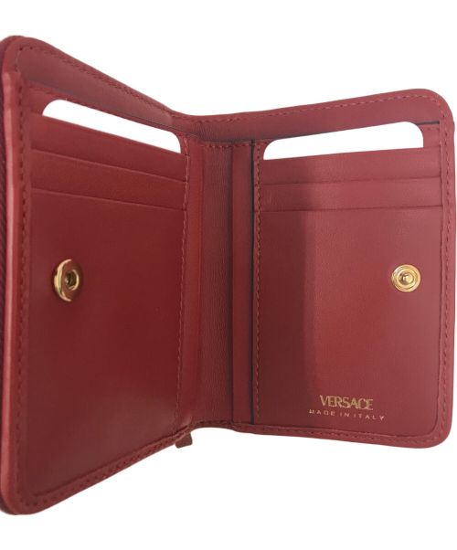 VERSACE（ヴェルサーチェ）VERSACE (ヴェルサーチ) レザーキルティング2つ折り財布 レッドの古着・服飾アイテム
