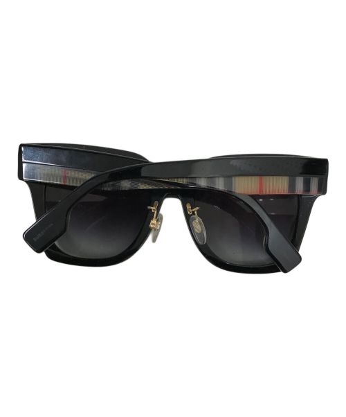 BURBERRY（バーバリー）BURBERRY (バーバリー) ノバチェックテンプルサングラス ブラック サイズ:51□21 145の古着・服飾アイテム