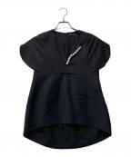 YOKO CHANヨーコチャン）の古着「フレアスリーブパールスリットライン ブラウス」｜ブラック