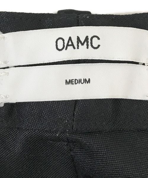 OAMC（オーエーエムシー）OAMC (オーエーエムシー) ジップデザインパンツ ブラック サイズ:SIZE Mの古着・服飾アイテム