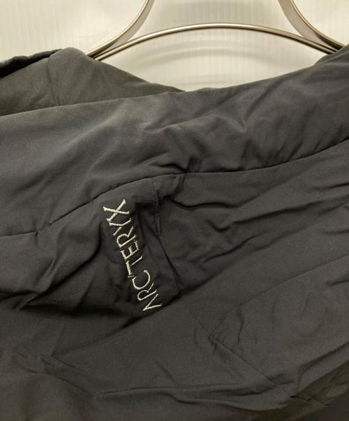 ARC'TERYX（アークテリクス）ARC'TERYX (アークテリクス) セイバー インサレーテッド ミッドレイヤー ブラック サイズ:S/Pの古着・服飾アイテム