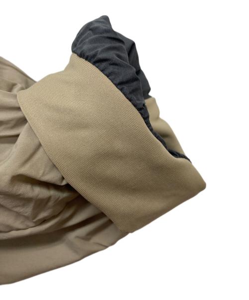 ARC'TERYX（アークテリクス）ARC'TERYX (アークテリクス) プロトンフーディー/X000007520 ベージュ サイズ:M/Mの古着・服飾アイテム