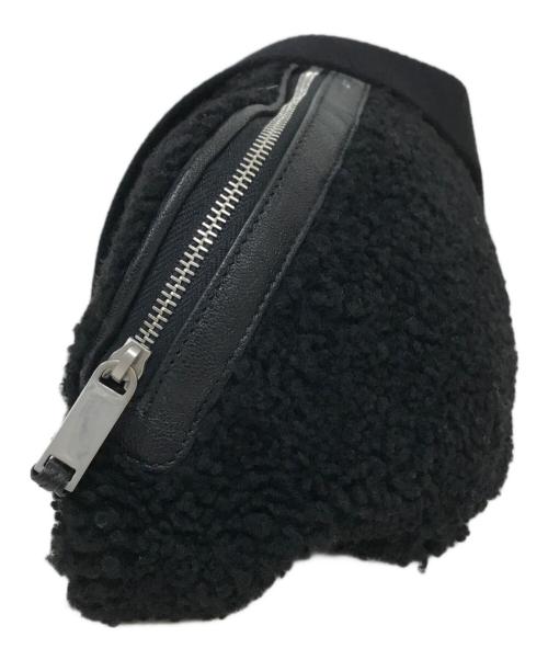 Saint Laurent Paris（サンローランパリ）Saint Laurent Paris (サンローランパリ) ボアウエストバッグ ブラックの古着・服飾アイテム