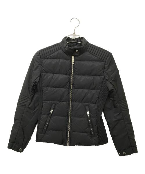 PRADA（プラダ）PRADA (プラダ) 袖トライアングルプレートダウンジャケット ブラック サイズ:SIZE 40の古着・服飾アイテム