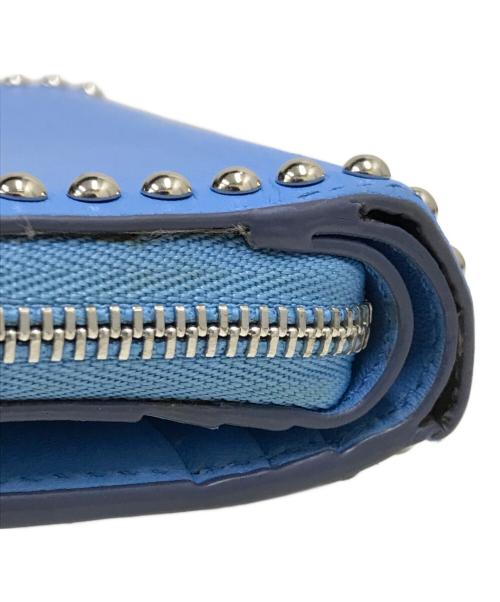 J&M DAVIDSON（ジェイ＆エム デヴィッドソン）J&M DAVIDSON (ジェイ＆エム デヴィッドソン) スタッズ2つ折り財布 ブルーの古着・服飾アイテム