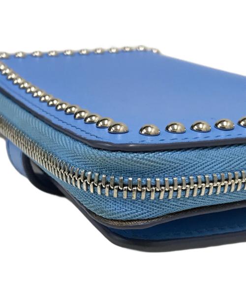 J&M DAVIDSON（ジェイ＆エム デヴィッドソン）J&M DAVIDSON (ジェイ＆エム デヴィッドソン) スタッズ2つ折り財布 ブルーの古着・服飾アイテム