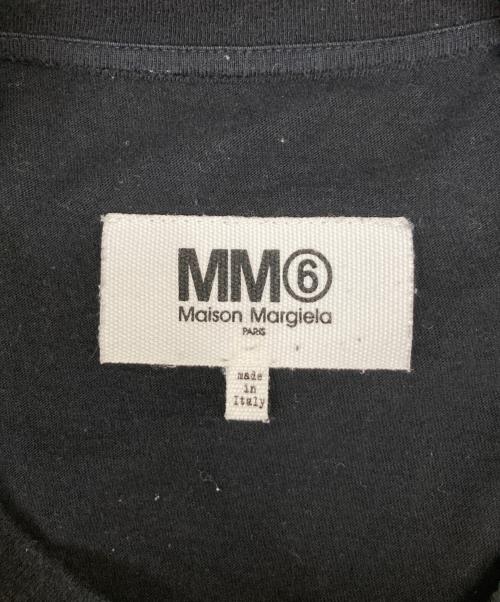 MM6 Maison Margiela（エムエムシックスメゾンマルジェラ）MM6 Maison Margiela (エムエムシックスメゾンマルジェラ) リバースロゴプリントカットソー ブラック サイズ:Sの古着・服飾アイテム