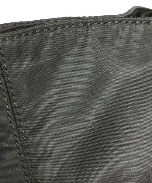 Salvatore Ferragamo（サルヴァトーレ フェラガモ）Salvatore Ferragamo (サルヴァトーレ フェラガモ) ヴァラリボン ハンドバッグ ブラックの古着・服飾アイテム