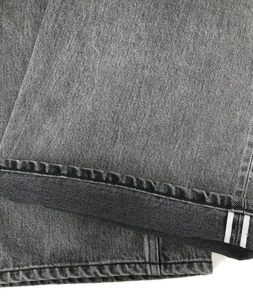 YLEVE（イレーヴ）YLEVE (イレーヴ) ハイウエストワイドデニムパンツ グレーの古着・服飾アイテム