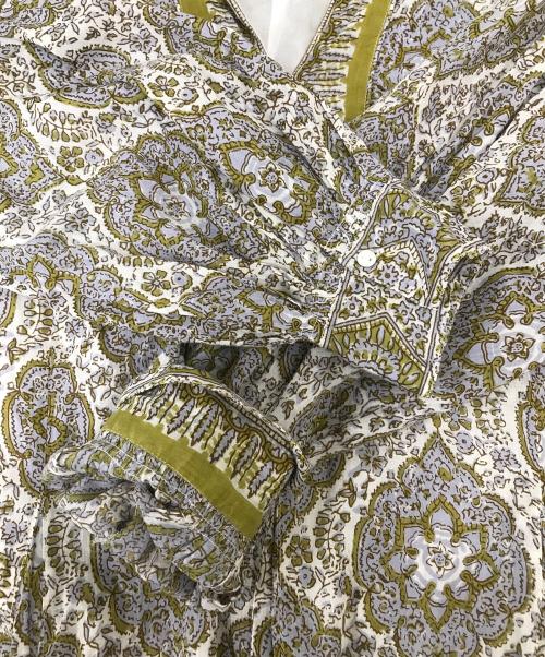 ne quittez pas（ヌキテパ）ne quittez pas (ヌキテパ) コットンボイル アラベスクプリント ワンピース グレー×グリーン サイズ:Ｍの古着・服飾アイテム