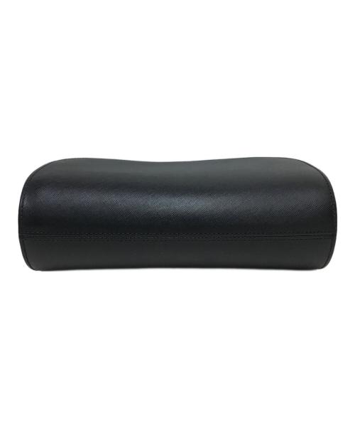 A.P.C.（アーペーセー）A.P.C. (アーペーセー) ハーフムーンショルダーバッグ ブラックの古着・服飾アイテム