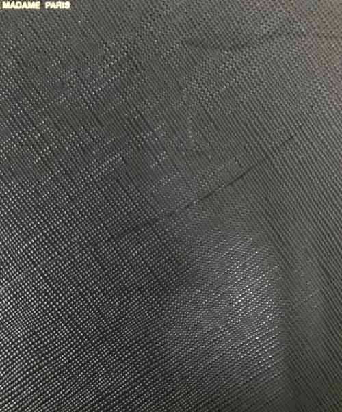 A.P.C.（アーペーセー）A.P.C. (アーペーセー) ハーフムーンショルダーバッグ ブラックの古着・服飾アイテム