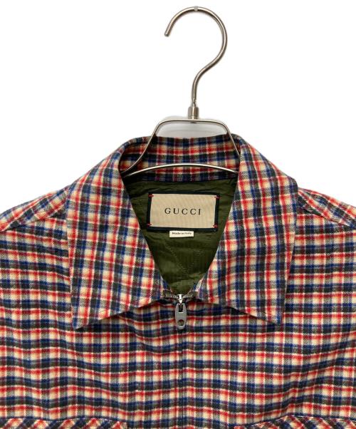 GUCCI（グッチ）GUCCI (グッチ) Freya Hartas (フレイヤ ハルタス) チェック キルティングジャケット/660434 ZAHBZ レッド×カーキ サイズ:44の古着・服飾アイテム