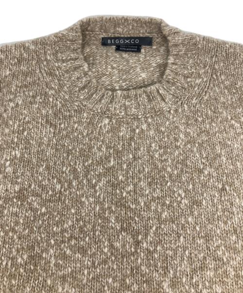 Begg & Co（ベグアンドコー）Begg & Co (ベグアンドコー) クルーネックウールニット ベージュ サイズ:ＸＬの古着・服飾アイテム