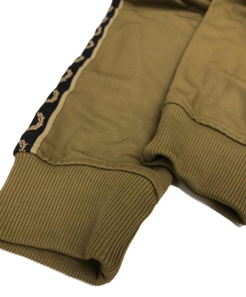 FRED PERRY（フレッドペリー）FRED PERRY (フレッドペリー) トラックジャケット ブラウン サイズ:Mの古着・服飾アイテム