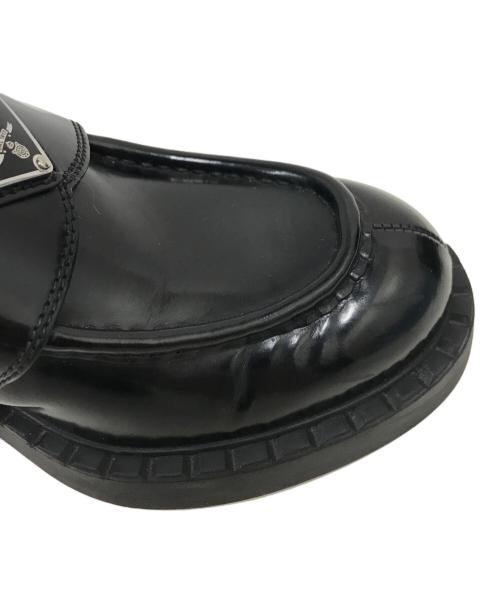 PRADA（プラダ）PRADA (プラダ) チョコレート パテントレザー ローファー ブラック サイズ:371/2の古着・服飾アイテム