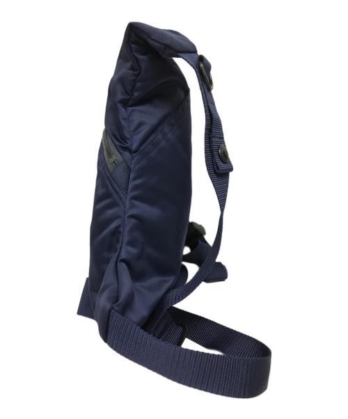 JUNYA WATANABE MAN（ジュンヤワタナベマン）JUNYA WATANABE MAN (ジュンヤワタナベマン) ナイロンボディーバッグ ネイビーの古着・服飾アイテム