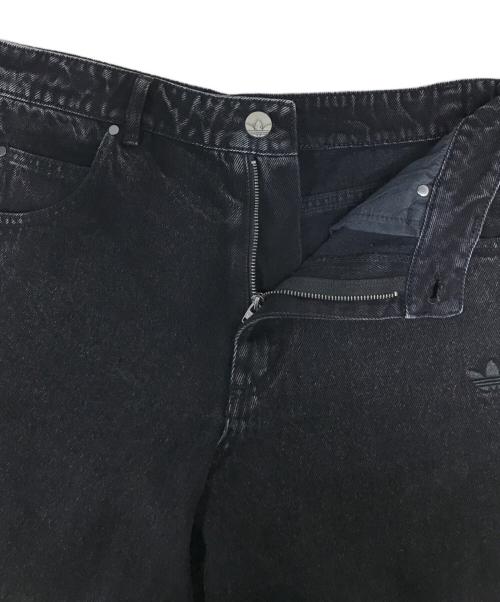 adidas（アディダス）adidas (アディダス) アディカラー デニム スリーストライプス トラックパンツ ブラック サイズ:SIZE68.5㎝　（W27）の古着・服飾アイテム