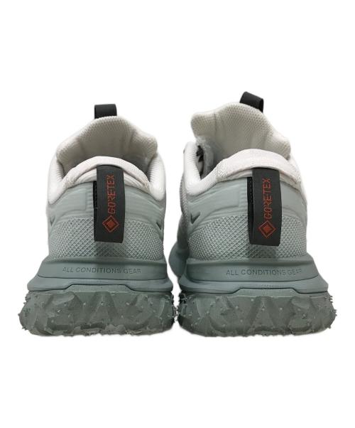 NIKE ACG（ナイキエーシージー）NIKE ACG (ナイキエージーシー) MOUNTAIN FLY 2 LOW GTX グレー サイズ:27.5cmの古着・服飾アイテム