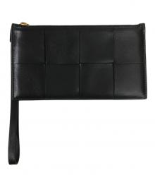 BOTTEGA VENETA（ボッテガベネタ）の古着「マキシイントレチャートポーチ」｜ブラック