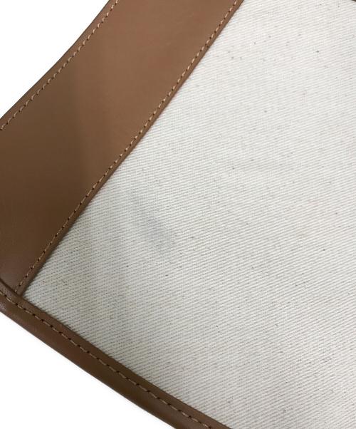 HEREU（ヘリュー）HEREU (ヘリュー) VENTALLトートバッグ ベージュの古着・服飾アイテム