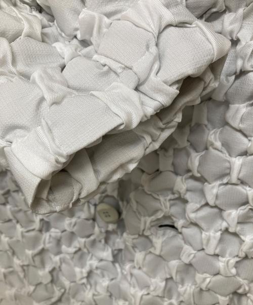 ISSEY MIYAKE（イッセイミヤケ）ISSEY MIYAKE (イッセイミヤケ) 3Dハーフコート グレー サイズ:2の古着・服飾アイテム