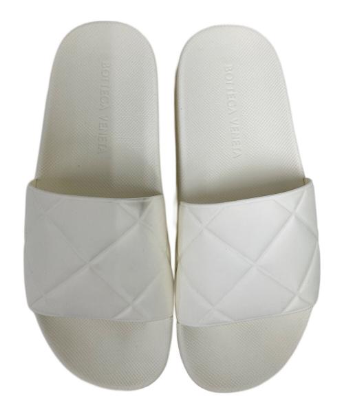 BOTTEGA VENETA（ボッテガベネタ）BOTTEGA VENETA (ボッテガベネタ) イントレチャートラバーサンダル ホワイト サイズ:40の古着・服飾アイテム