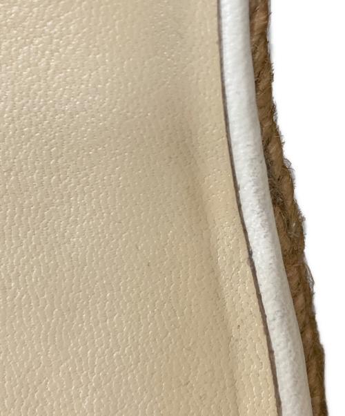 JIMMY CHOO（ジミーチュウ）JIMMY CHOO (ジミーチュウ) パールストラップサンダル ホワイト サイズ:22.5cmの古着・服飾アイテム