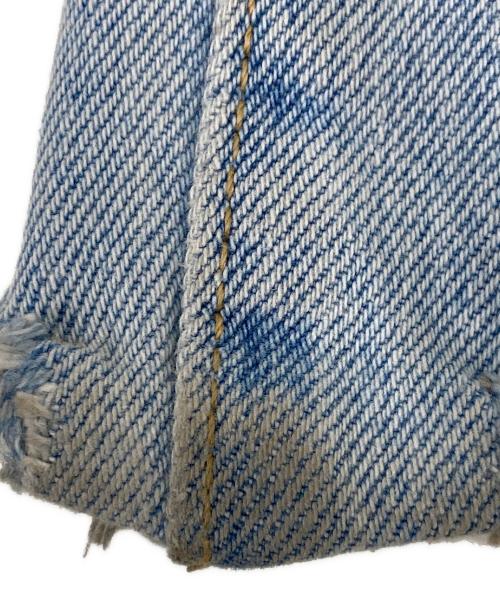 ERL（イーアールエル）ERL (イーアールエル) LEVI'S (リーバイス) コラボダメージ加工デニムパンツ スカイブルー サイズ:SIZE W32の古着・服飾アイテム