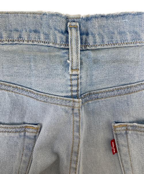 ERL（イーアールエル）ERL (イーアールエル) LEVI'S (リーバイス) コラボダメージ加工デニムパンツ スカイブルー サイズ:SIZE W32の古着・服飾アイテム
