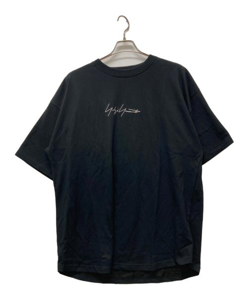 YOHJI YAMAMOTO（ヨウジヤマモト）YOHJI YAMAMOTO (ヨウジヤマモト) New Era (ニューエラ) ROUND HEM SHORT SLEEVES TEE ブラック サイズ:XXL 未使用品の古着・服飾アイテム